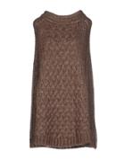 Tru Trussardi Capes