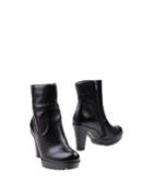 Callaghan Ankle Boots