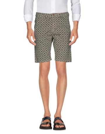 Tony Backer Bermudas