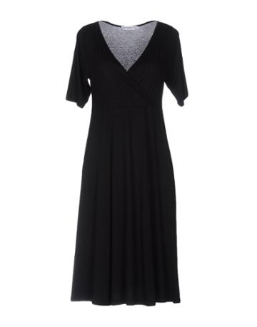 Mariapola&reg; Knee-length Dresses