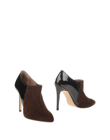 1,618 Booties