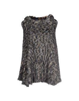 Custo Barcelona Capes