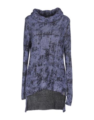 Szen Turtlenecks