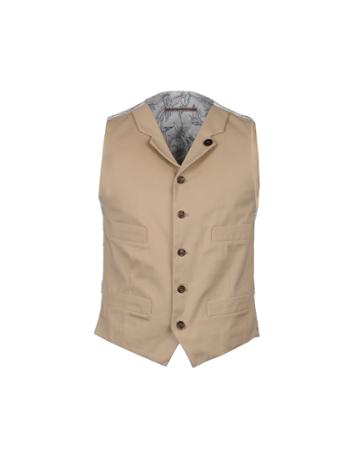 Red5 Vests