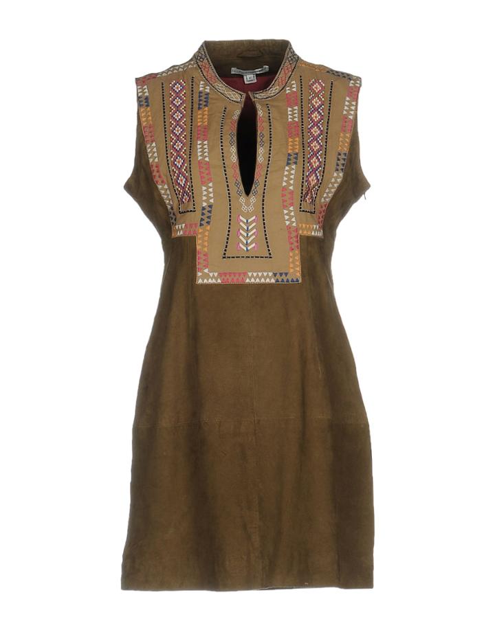 Alphamoment Short Dresses