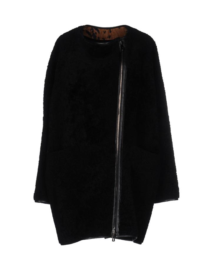 Enes Coats