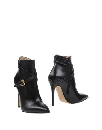 Jan Pierre Ankle Boots