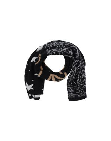 Pull Story Scarves