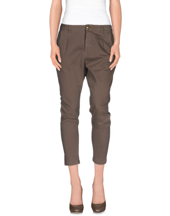 Labelroute 3/4-length Shorts