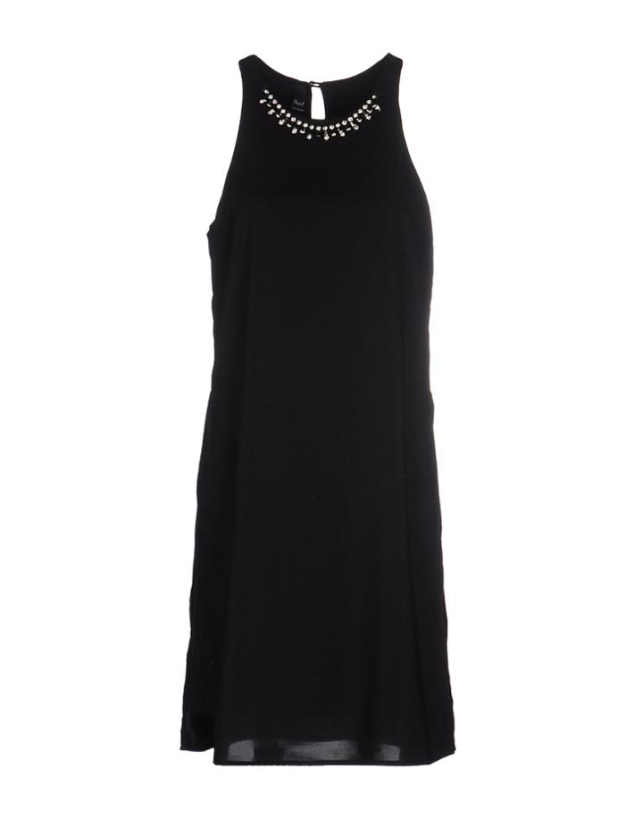 Paola T. Knee-length Dresses
