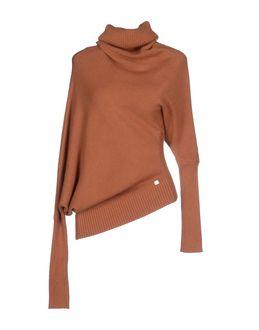 Lunatic Turtlenecks