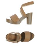 Almala Sandals