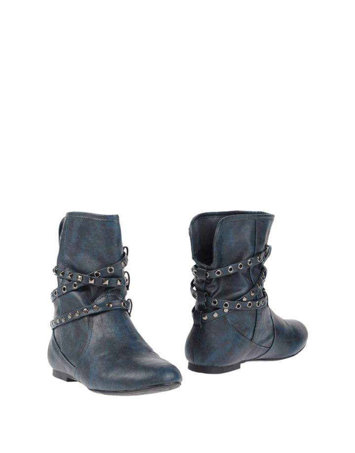Refresh Ankle Boots