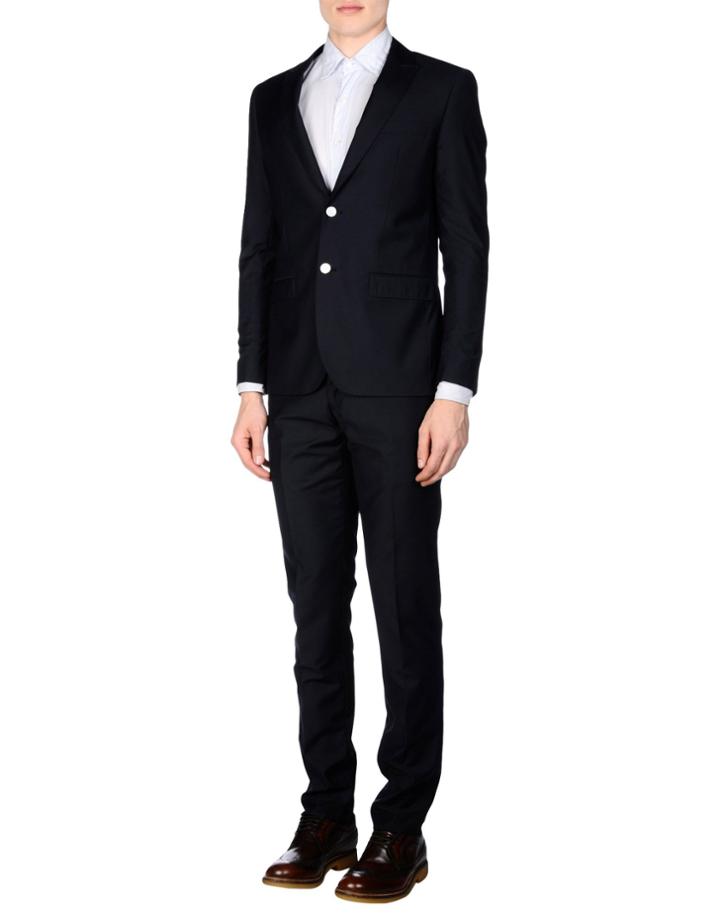 Suithomme Suits