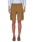 True Nyc. Bermudas