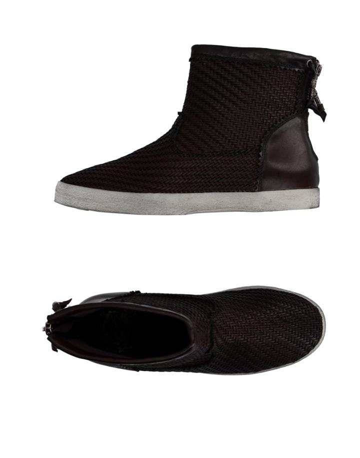 Catarina Martins Sneakers