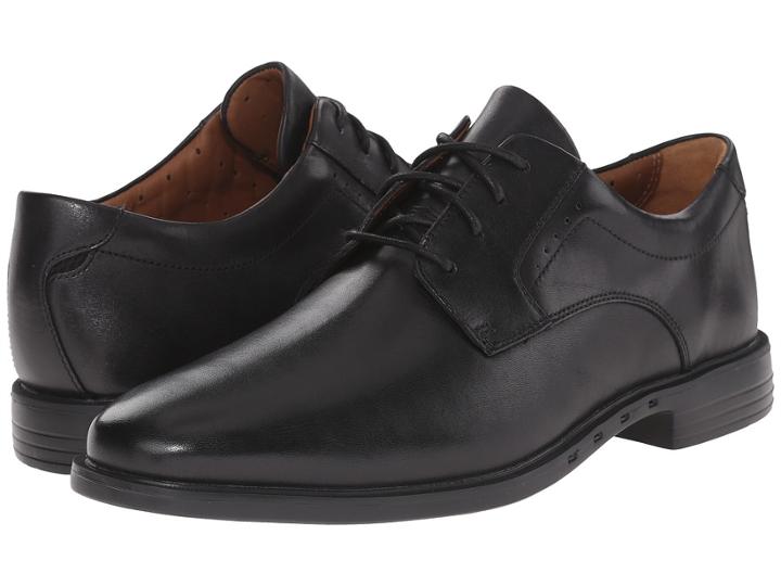 Clarks - Un.bizley Plain