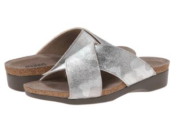 Munro American - Gia