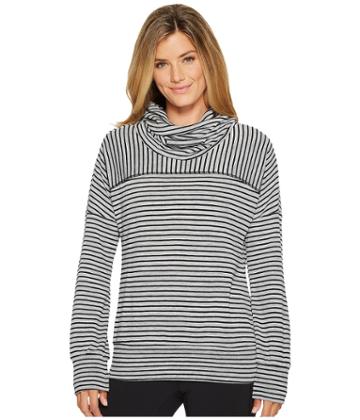 Lucy - Beam Bright Pullover