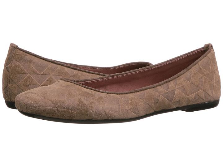 Summit By White Mountain - Talisha