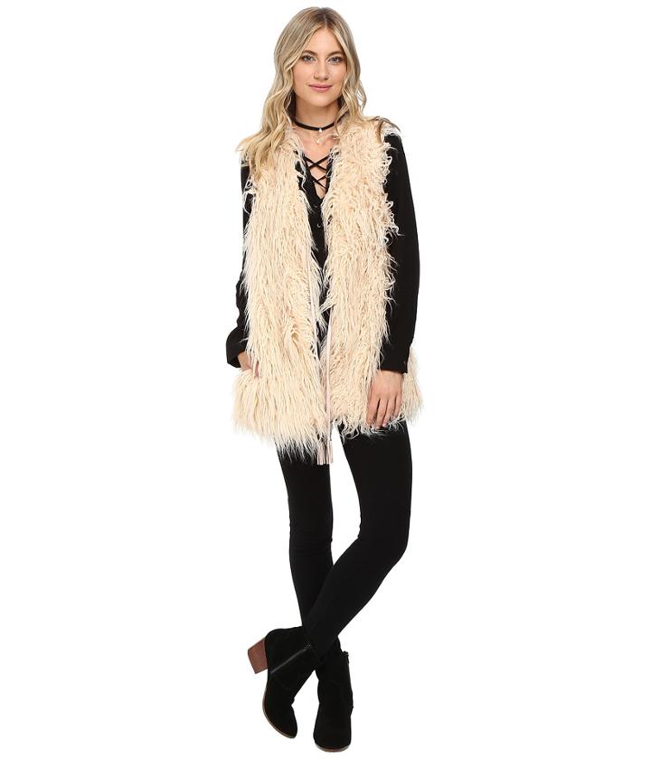 Show Me Your Mumu - Luis Vest