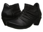 Naot Footwear - Advance