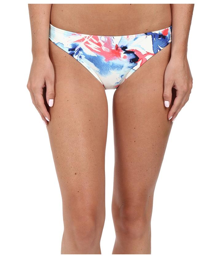 Vince Camuto - Santorini Classic Bottom W/ Logo Bar