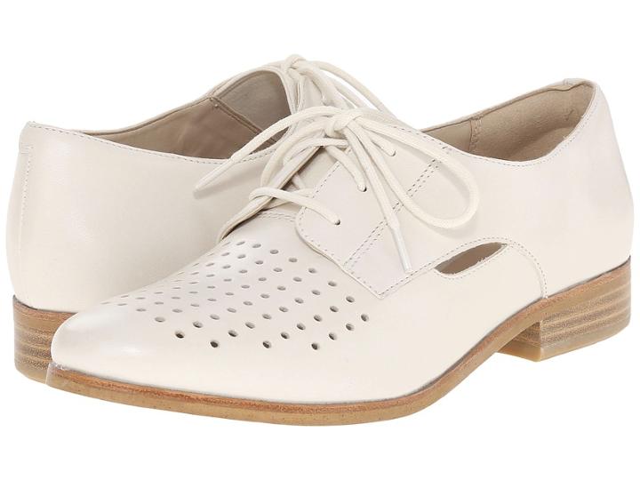 Clarks - Hotel Molly