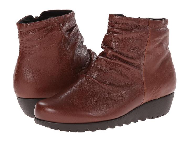 Munro American Riley