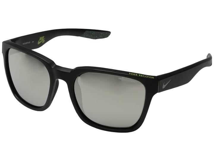 Nike - Recover R