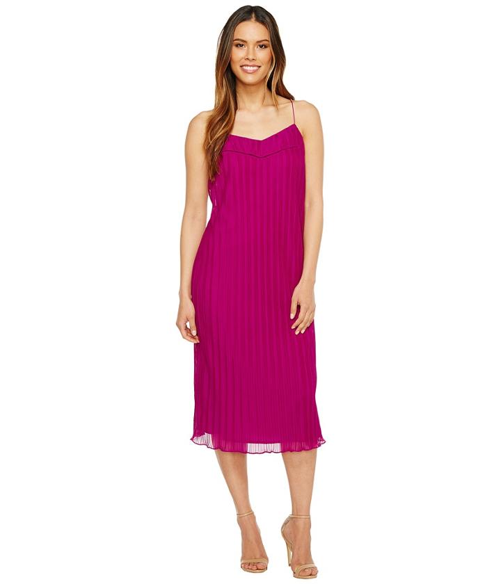 Maggy London - Pleated Texture Slip Dress