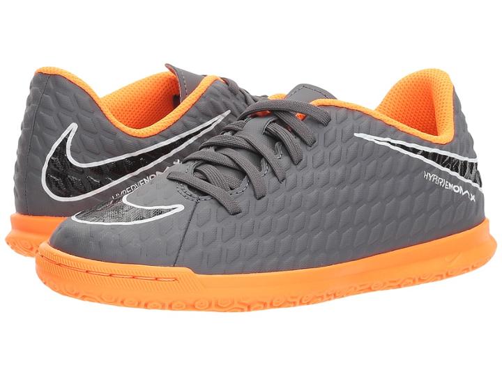 Nike Kids - Jr. Hypervenom Phantom 3 Club Ic Soccer