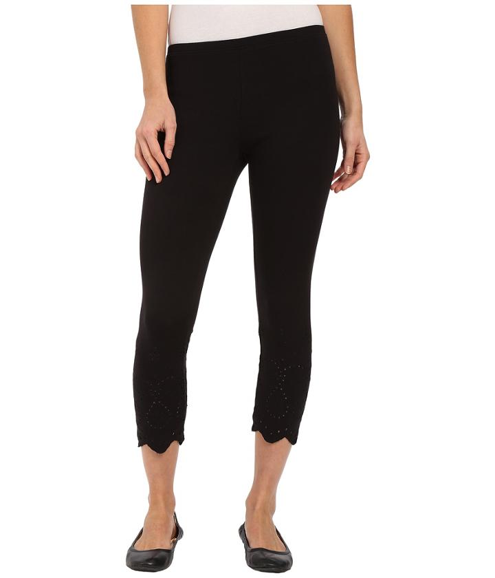 Hue - Eyelet Trim Cotton Capris