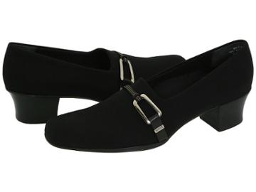 Munro American Cindi