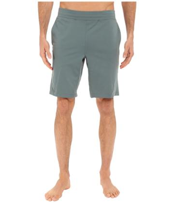 Manduka - The Now Shorts