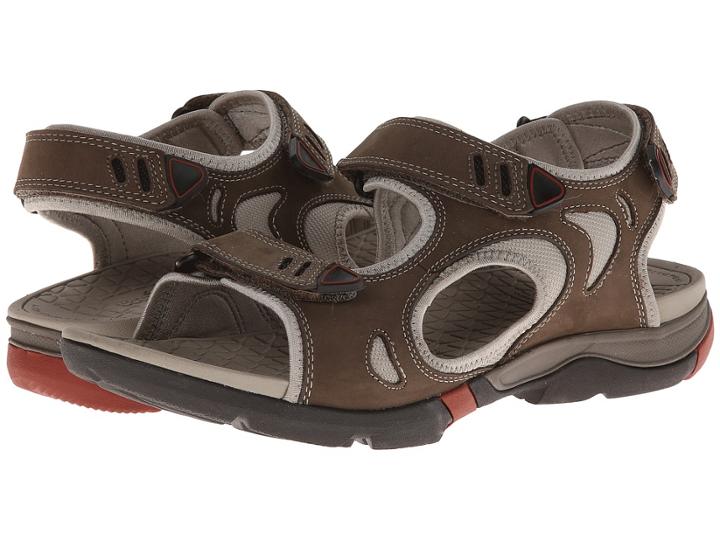 Clarks - Wave Tour
