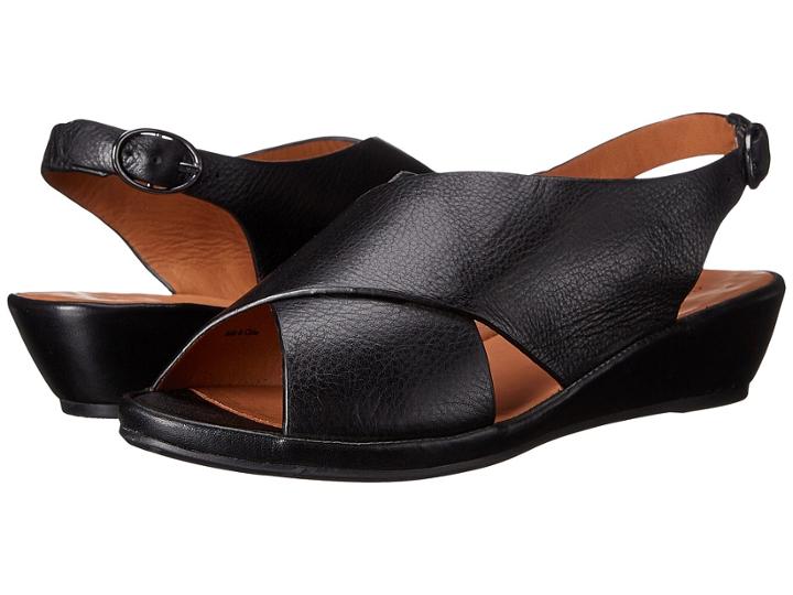 Gentle Souls - Lilian