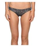 Dolce Vita - Wild Coast Waves Basic Bottom