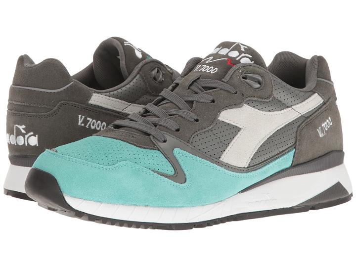 Diadora - V7000 Premium