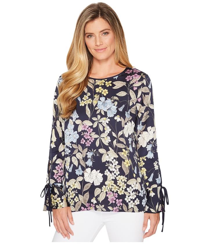Vince Camuto - Long Sleeve Flare Cuff Country Floral Blouse