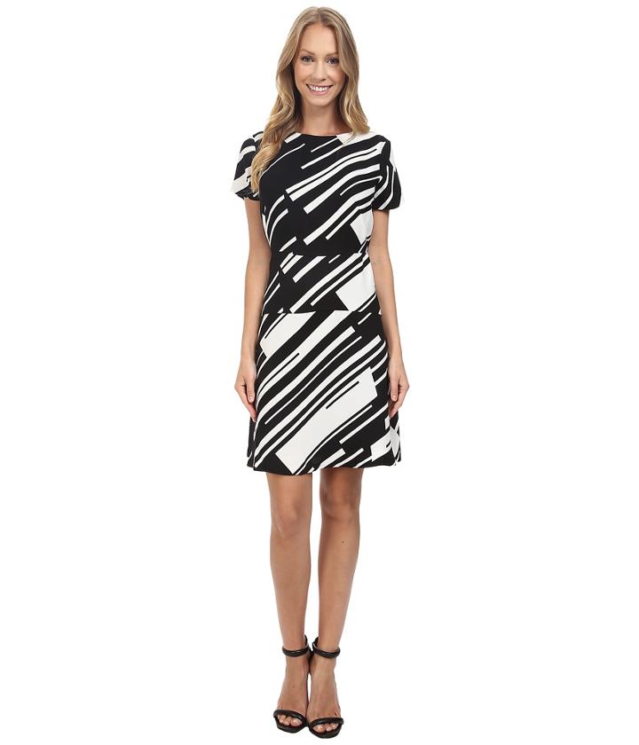 Vince Camuto - Cap Sleeve Graphic Wave Flare Dress