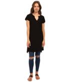 Culture Phit - Nadra V-neck Short Sleeve Top