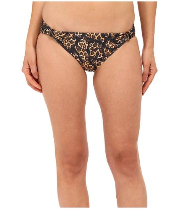Agua De Coco By Liana Thomaz - Scoop Bottom