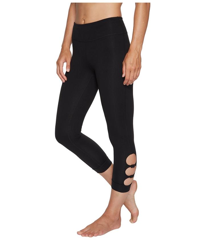 Beyond Yoga - Full Circle Cut Out Capri Leggings