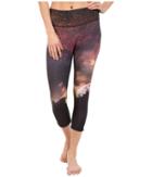 Onzie - Night Falls Graphic Capri Pants