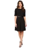 Donna Morgan - Boat Neck Shift Dress With Seam