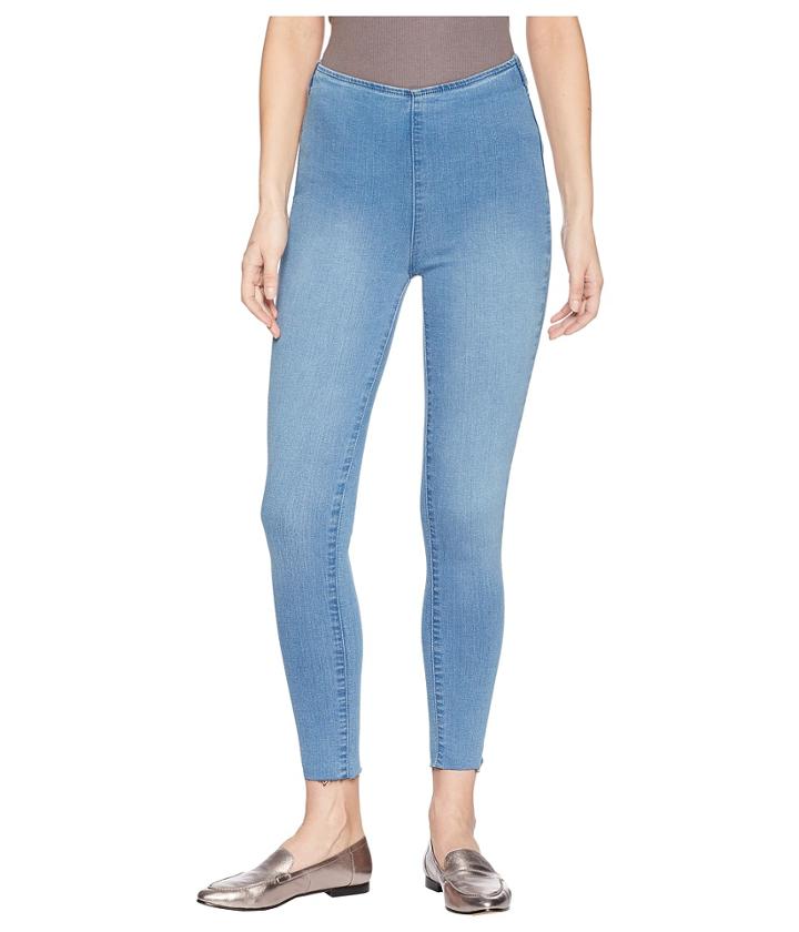Free People - Easy Goes It Jeans In Light Denim