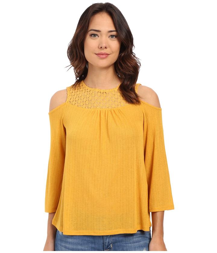 Only - Mie 3/4 Sleeve Top With Shoulder Cut Out