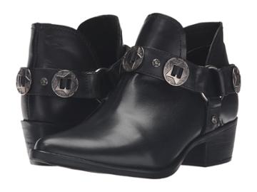 Steve Madden - Aces