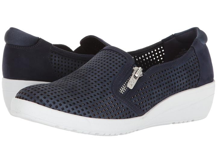 Anne Klein - Yaris